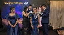 Pelantikan Ana Agustine sebagai 2024 Local President JCI Femme, disematkan / dilantik oleh Istia Sofyania - Charter President JCI Femme , Era Lolita - 2022 Local President JCI Femme, 2024 Deputy National President Budiman Kusmanto dan Founder 2019 World President JCI sekaligus Founder JCI Femme Alexander Tio pada acara Celestial Gala Dinner & Inauguration JCI Nusantara dan JCI Femme 