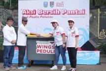 Yayasan Wings Peduli Gelar Aksi Bersih Pantai Boom Tuban, Kerahkan Ratusan Masyarakat Kumpulkan Sampah