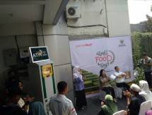 Hari Pangan Sedunia, BAZNAS dan LotteMart Salurkan Bantuan Pangan Melalui ATM Beras