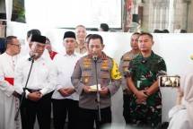 Kasum TNI dan Kapolri Tinjau Pengamanan Ibadah Misa Malam Natal 2023