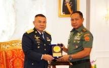 Panglima TNI Terima Kunjungan Kehormatan Kasau Thailand