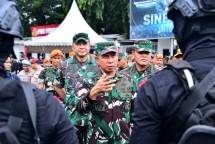 Panglima TNI dan Kapolri Cek Kesiapan Pasukan Pengamanan Pemilu 2024 di Silang Monas