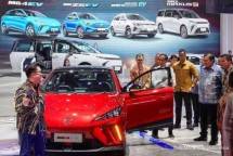 Presiden Joko Widodo Kunjungi Booth MG di IIMS 2024, Sorot Mobilitas Berkelanjutan