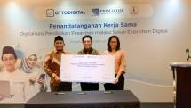 (Ka ke Ki) Grace Sunarjo (Direktur OttoPay), Domy K. Santoso (Direktur Primacom) dan Beny Suswantoro (Ketua Koperasi MARI) meresmikan kolaborasi dalam memperkuat digitalisasi Pendidikan Pesantren melalui solusi ekosistem digital berupa layanan payment gateway dan jaringan&nbsp;internet.