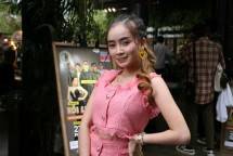Kresya Della Debut dengan Single "Ditikam Cinta" di Mall Cijantung