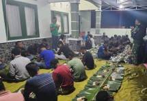 Satgas TMMD Ke-119 Kodim 1715/Yahukimo Mempererat Kebersamaan Melalui Makan Malam Bersama