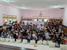 BRI Insurance-Komunitas BRINS Touring Club Memberikan CSR ke 3 Yayasan di Cianjur