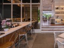Suasana Wyl's Kitchen Puri 