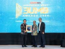 Bank DKI saat menerima penghargaan