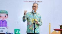 Menperin Agus Gumiwang Kartasasmita