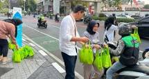 Berbagi Keberkahan di Bulan Ramadan, Generasi Muda Peruri Bagikan Takjil Gratis untuk Masyarakat Sekitar