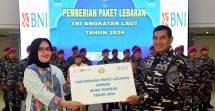 Dankormar Ikuti dan Laksanakan Penyerahan Paket Lebaran
