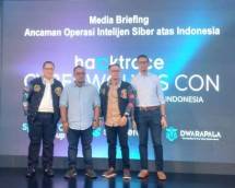 [Kiri ke kanan] Royke Tobing - Direktur Cyber Intelligence PT Spentera, Haliwela - Direktur R & D PT Spentera, Marie Muhammad - Direktur Operasional Eksternal PT Spentera, Thomas Gregory - Direktur Operasi Internal PT Spentera