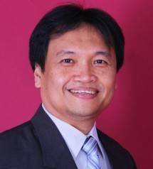 Dekan Fakultas Ilmu Komputer, Rila Mandala