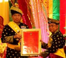 Panglima TNI Terima Gelar Kehormatan Adat Melayu Kepulauan Riau