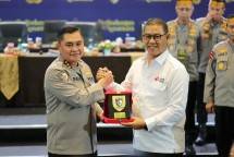 Kabaharkam Polri-Komjen Pol. Dr. H. Mohammad Fadil Imran, M.Si Tandatangani Perpanjangan Kerjasama PKS Polri-FKDB di sektor Pertanian