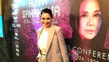 Ruth Sahanaya Gandeng Tohpati, Gelar Konser 40 Tahun Simfoni Dari Hati