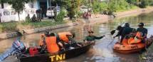 Pelatih Puslatpurmar 3 Grati Berikan Pelatihan SAR Kodim 0819 Pasuruan.