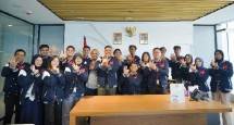 Direktur Human Capital Management Telkom Afriwandi bersama peserta Digistar Class.