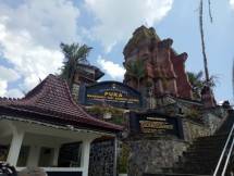 Pura Mandhara Giri Semeru Agung, Pura Tertua di Lumajang (Chodijah Febriyani/Industry.co.id)