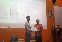 Departemen Kajian Badan Semi Otonom di Fakultas Ekonomi Universitas Negeri Jakarta (BSO KSEI FE UNJ) dan Badan Musyawarah Tahunan di Fakultas Ekonomi Universitas Negeri Jakarta (BMT KAMU FE UNJ) menggelar seminar