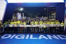 Lautan Manusia Penuhi Semanggi, Telkom Sukses Gelar Digiland Run 2024