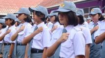 Siswa SMA Kristen Binsus Tomohon