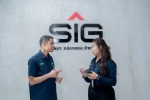 SIG berkomitmen untuk menerapkan prinsip _Good Corporate Governance_ (GCG) dalam setiap proses bisnis dan jenjang organisasinya, dengan menerapkan Pedoman Perilaku Etika _(Code of Conduct)_ bagi seluruh karyawan perusahaan maupun afiliasinya.