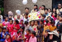 Komnas PA, Komunitas Teman Baru, dan Jheremy OWen Ajak Anak-anak Sekitar TPST Bantar Gebang Bergembira Bersama