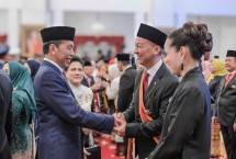 Berjasa di Sektor Industri, Menperin Agus Terima Bintang Tanda Kehormatan dari Presiden Jokowi