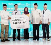 BSI Serahkan Beasiswa Deposito Wakaf