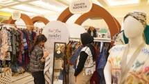 UMKM mengikuti bazar Mandiri