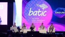 Senior Managing Director Delta Partners Sam Evans, CEO Telin Budi Satria Dharma Purba, CEO Axiata Group Wholesale, Group Chief Carrier and Wholesale Officer Nabil Baccouche, CEO Console Connect by PCCW Global Marc Halbfinger dalam sesi panel pada gelaran BATIC 2023(kiri-kanan)