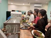 Ex Bankir Ini Naikkan Derajat Masakan Nusantara Ala Warung Tegal