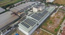 Pabrk PT Lautan Natural Krimerindo (LNK) di Mojokerto, Jawa Timur yang menggunakan panel surya berkapasitas 635 Kw.