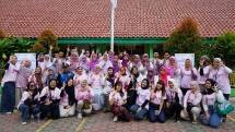  PT JIEP Bagikan 350 Buku Bacaan dan Berikan Fasilitas Perpustakaan Sekolah melalui Program TJSL JIEP Goes to School. 