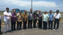 Bupati Kampar bersama Bupati Kendal dan jajaran manajemen KIK (dok-INDUSTRY.co.id)