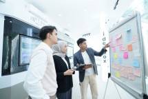 Demi mendukung langkah transformasi perusahaan sekaligus memastikan pertumbuhan yang berkelanjutan, Telkom secara kontinyu menerapkan berbagai program serta aktivasi belajar dan inovasi bagi seluruh karyawan, baik hard skill maupun soft skill.