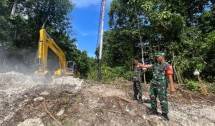 Dandim Raja Ampat Tinjau Langsung Pelaksanaan TMMD Desa Saporkren, Cek Perkembangan Pembangunan