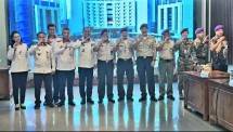 Deputy Operasi BSSN Mayjen TNI D. Pakel (lima dari kiri) dan Ketua PP Korps Menwa Indonesia Mayjen TNI ( Purn ) Jan Pieter Ate MBus. MA (enam dari kiri)