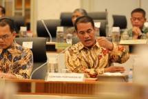 Mentan Amran Tegas Blacklist dan Cabut Izin 4 Perusahaan Pemalsu Pupuk