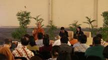 President University Gelar Sharing Session Bersama Bhikkhu Dhammasubho Mahathera, Bahas Pentingnya Pikiran, Jiwa, Raga dan Moralitas