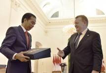 Presiden Jokowi-PM Denmark Lars Lkke Rasmussen di Istana Kepresidenan, Bogor, Selasa (28/11) (Foto: OJI/Humas)