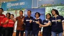 Kepala Bekraf Triawan Munaf dan tim coworking space Indonesia (Foto Nina)