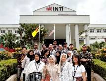 Mahasiswa Prodi Teknik Sipil President University di INTI Malaysia