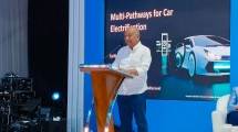 Ekonom: Teknologi Otomotif Ramah Lingkungan Bukan Hanya Terbatas Mobil Listrik