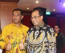 Bupati Kaimana Matias Mairuma bersama Menhub Budi Karya Sumadi (Foto Kormen)