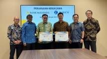 Penandatanganan kerja sama Bank Mayapada dan Zurich Life