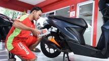 Penggantian oli pada sepeda motor
