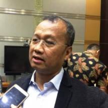 Sarjito, Deputi Komisioner Edukasi Dan Perlindungan Konsumen OJK (Foto Dok Industry.co.id)